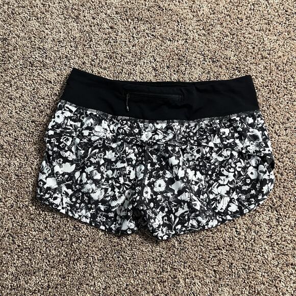 Lululemon Running Shorts Womens 4 Black White Floral Lined Zip Pocket Split Hem - Picture 2 of 8